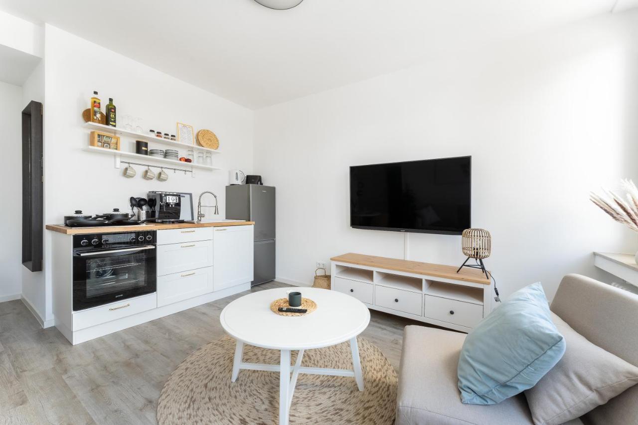 Himmelsstuermer Apartments By Stay Awesome Касел Екстериор снимка